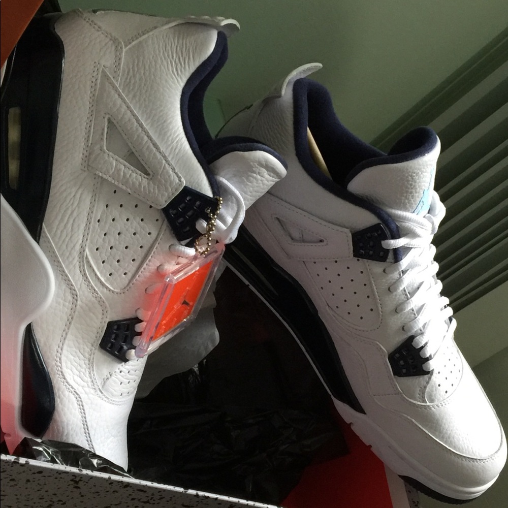 2013 air Jordan retro OG release date sneakers - Picture 3 of 8